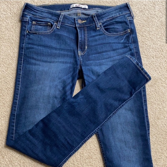 NWOT Hollister Medium to Dark Wash Stretch Skinny Jeans 28/31 - Picture 2 of 7